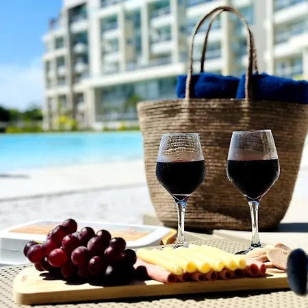 Tu Lugar En El Caribe Con Vista A La Laguna De Baía Kristal Apartamento